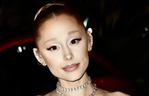 Ariana Grande to Take Break From Public Life