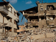 Indonesia Quake Kills 51, Forces 5,000 to Evacuate as Roads Collapse